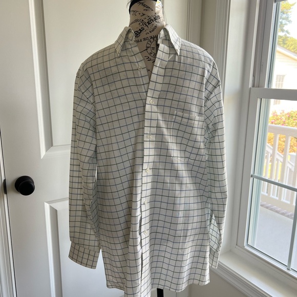 2 NWOT Van Heusen Men’s Long Sleeve Button Down Shirts - Picture 3 of 11